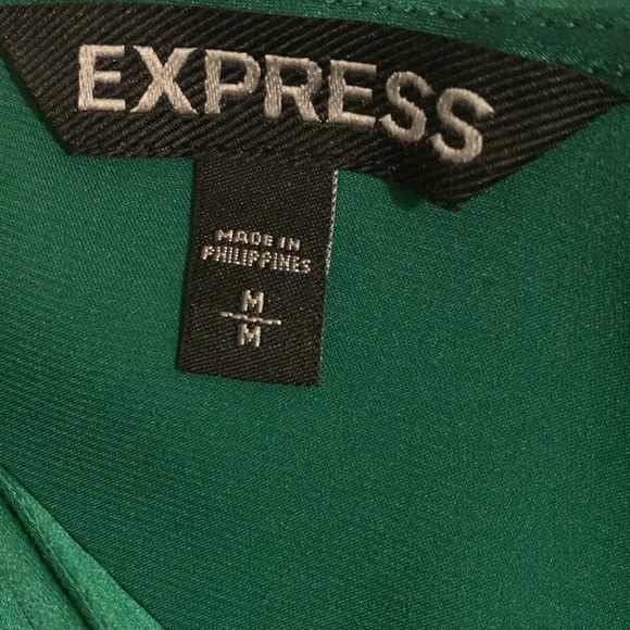 LIKE NEW Blouse - Picture 9 of 10